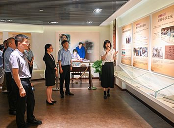 党团先锋｜学校党委理论学习中心组...